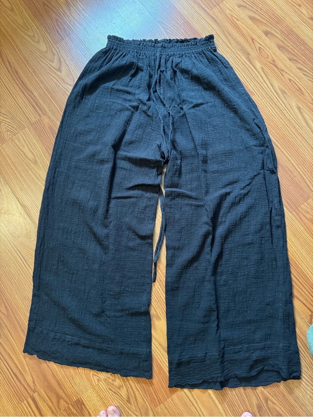 Women's Black Wide-Leg Drawstring Waist Pants